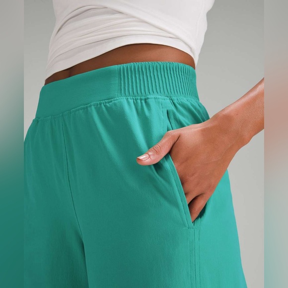 Lululemon Stretch Woven Wide-Leg High-Rise Pant Kelly Green - Picture 2 of 10